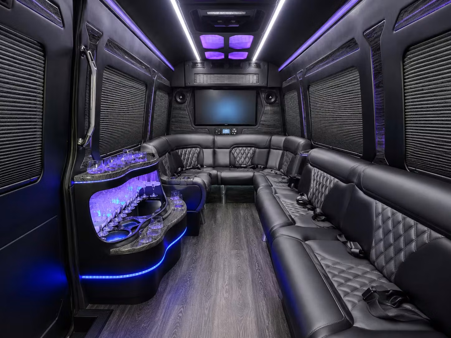 lax and sna airport corporate transportation in anaheim