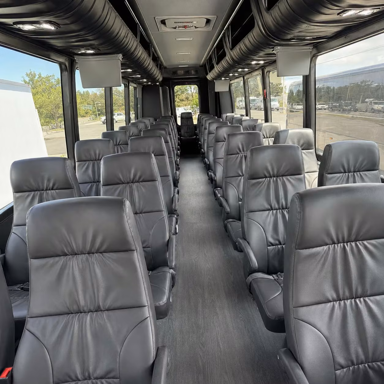 minibus rentals for anaheim youth ministry and small group events